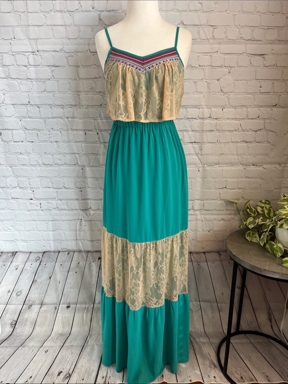 Yahada Teal and Cream Lace Tiered Maxi Dress
